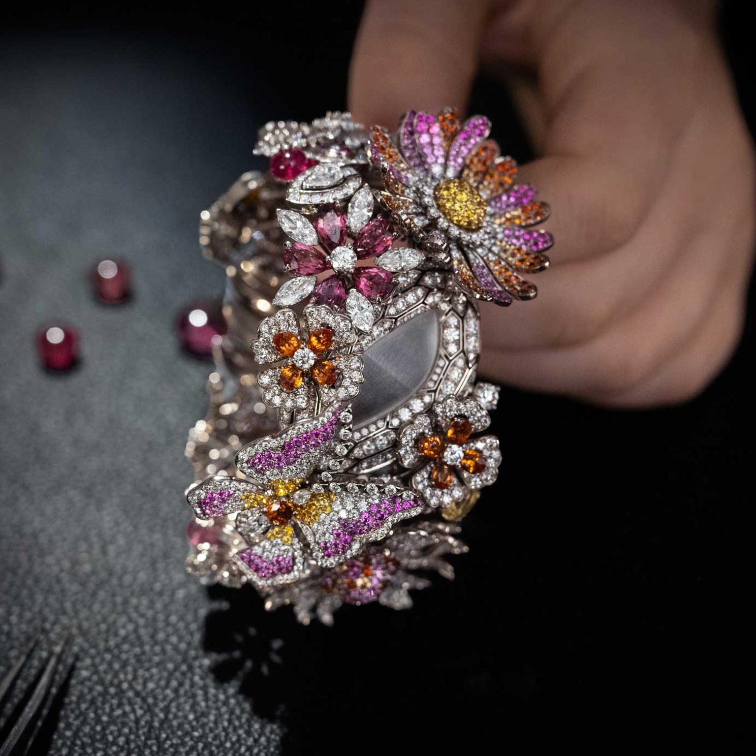 世界上最漂亮的智能手表排名,十大最奢华的女士手表品牌