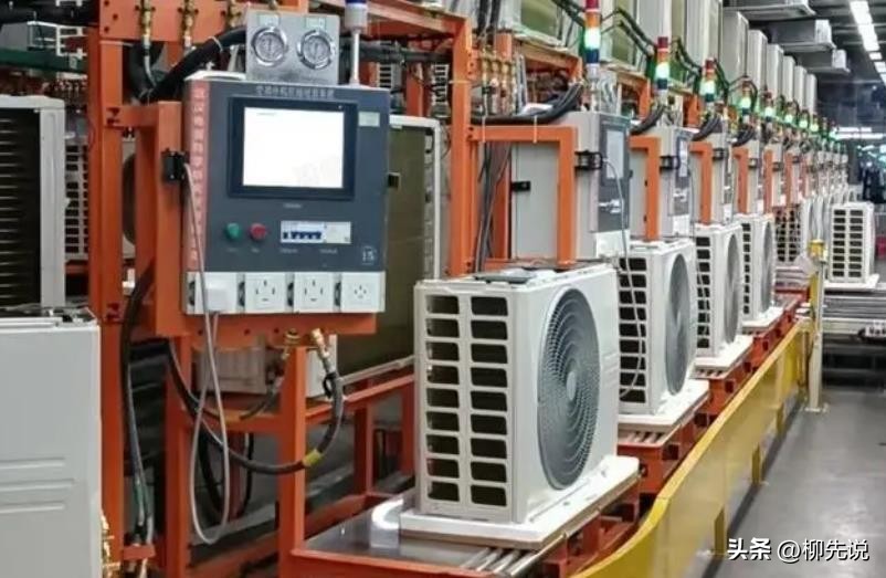 武汉周黑鸭第一家店,武汉品牌周黑鸭