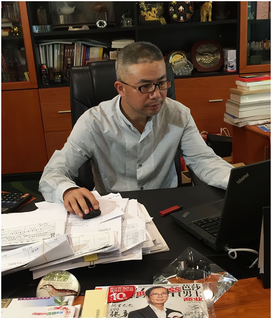 登上央视,对话朱迅!这位全国连锁品牌创始人,实体店遍布全国,是南大校友