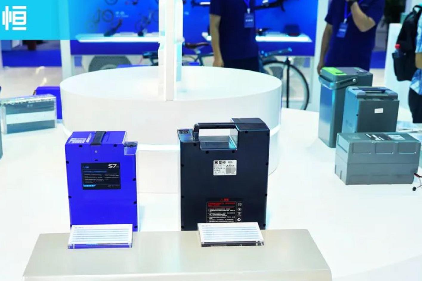 电动车电池是超威还是天能的好,电瓶车电池选超威好还是天能好