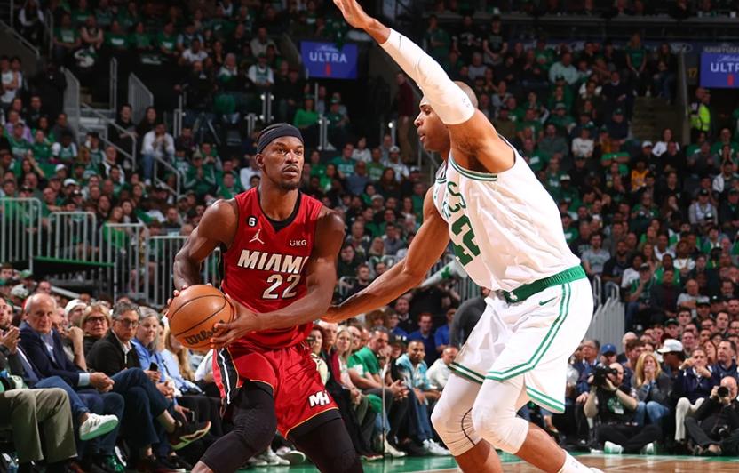 巴特勒天神下凡56分热火胜雄鹿,巴特勒神仙球三分