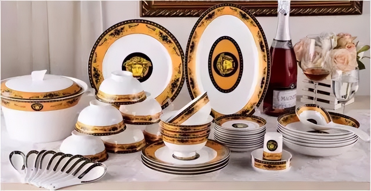 世界奢侈品牌背后的故事,奢侈品牌成长史