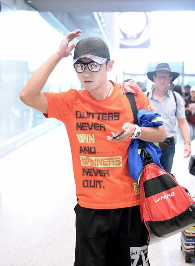 张继科景甜腕表,景甜卡地亚手表