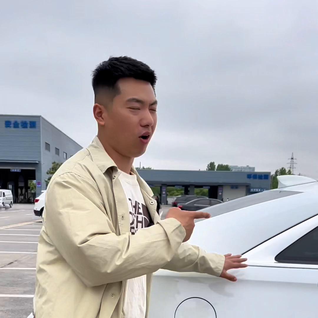 18年凯迪拉克xts二手试驾,18年凯迪拉克xts二手还值得买么