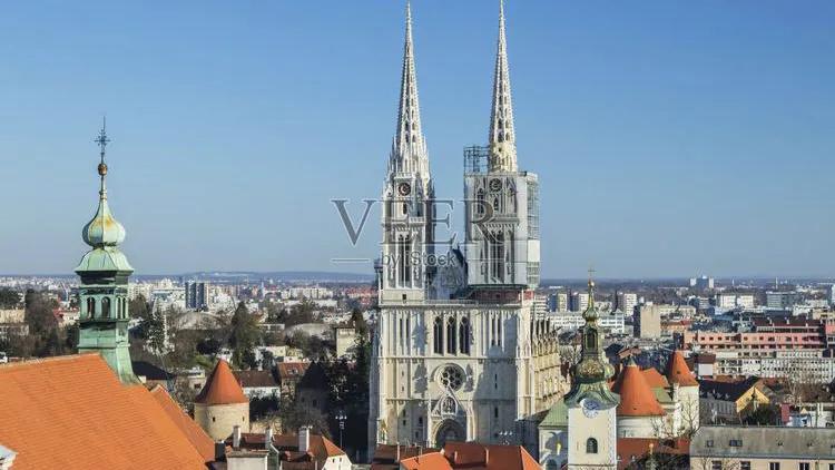 世界足球强国，有地球之眼、海景沙滩、城堡宫殿，中国九寨沟美景