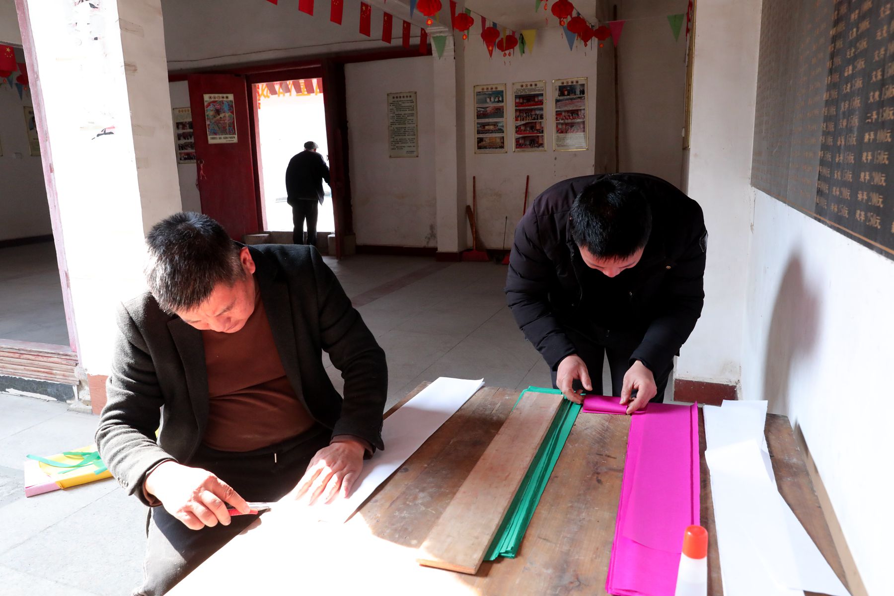 灯装完的效果,灯装好了装什么