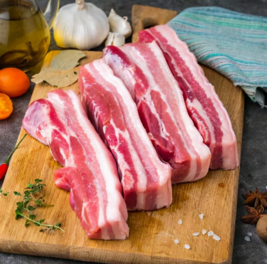 猪身上6个部位医生建议少吃,猪身上的这5个部位再便宜也别吃