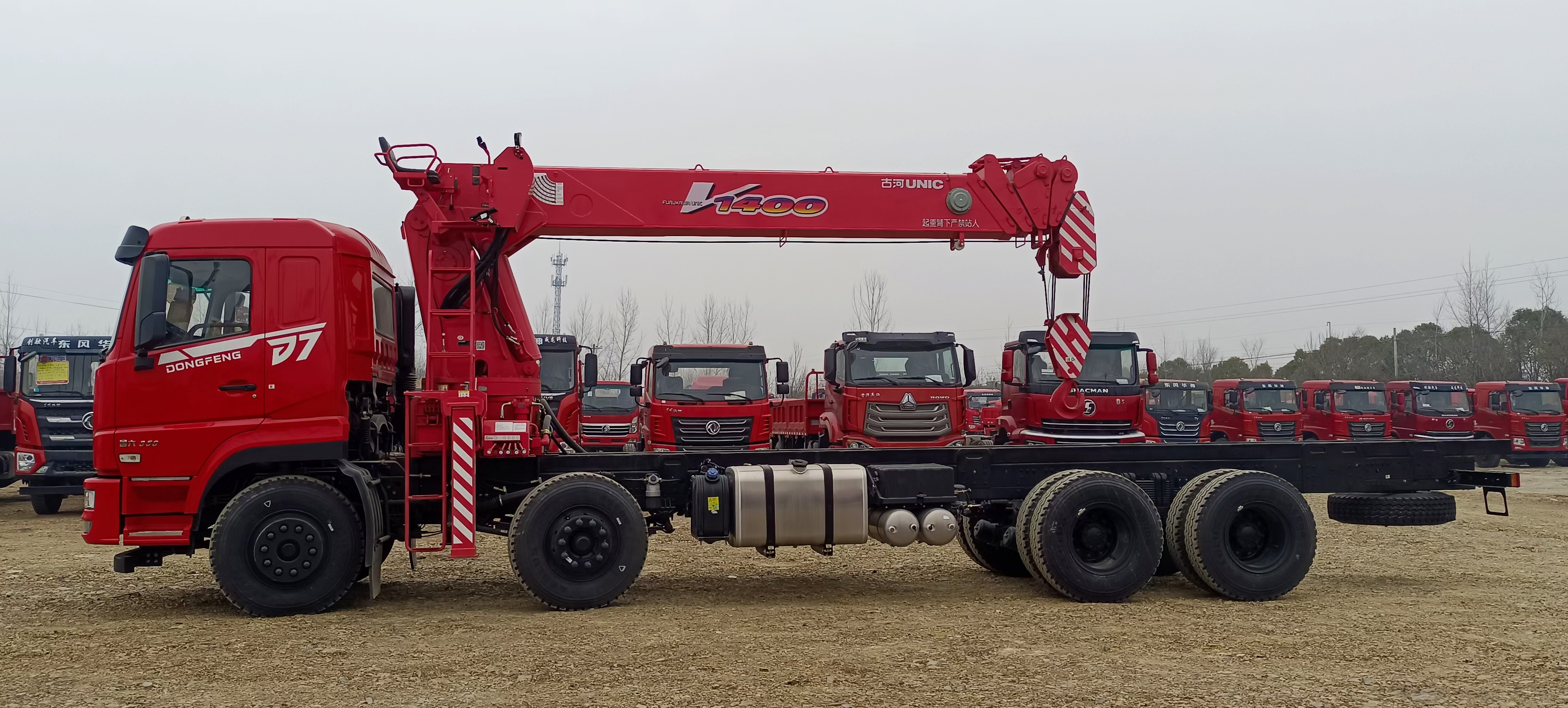 附近找随车吊找哪个平台,附近哪里有随车吊出售