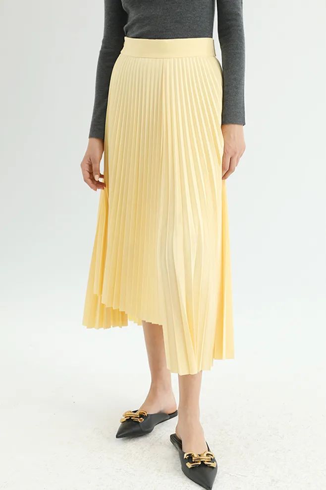 穿裙子靴子过年,过年穿了裙子显瘦