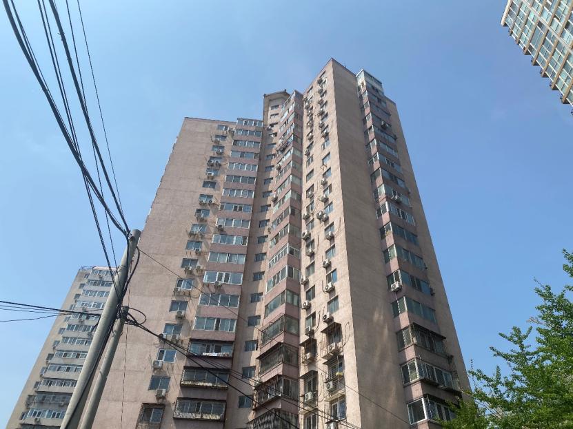 月流通十几套，300万上车南三环两居，这地儿最近有点火