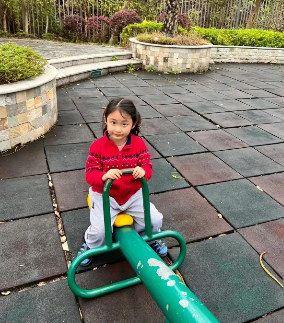 学前班孩子识字遇到的问题,幼儿园该不该学习认字