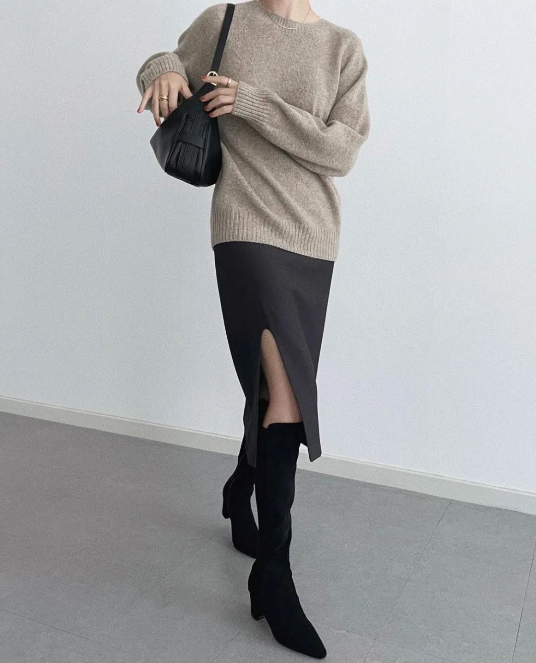 燕麦色肤色适合什么颜色头发,燕麦色外套搭配什么颜色内搭