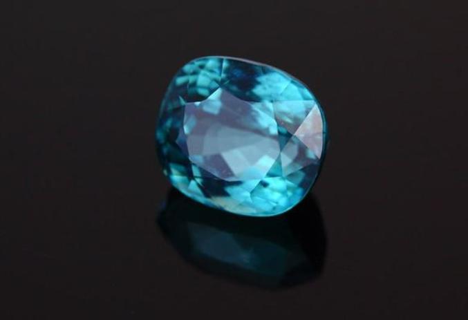 俄罗斯盛产什么宝石,俄罗斯出什么宝石