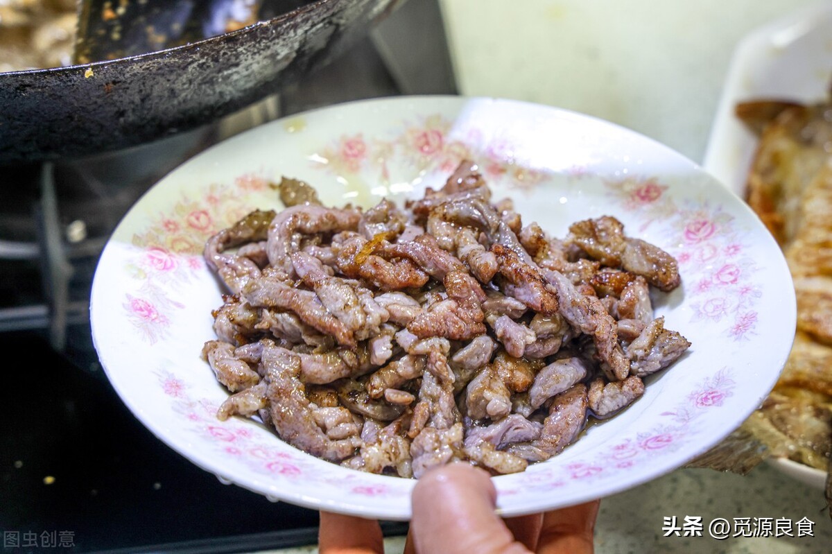 做红烧肉瘦肉发硬是怎么回事,做肉时瘦肉发柴发硬是怎么回事