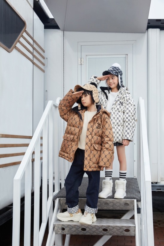 MLBKIDS品牌羽绒服系列，温暖一整个潮流冬日