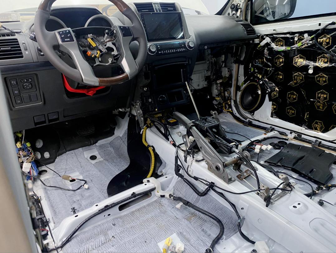 丰田霸道老车翻新升级好的出售,搞工地车翻新