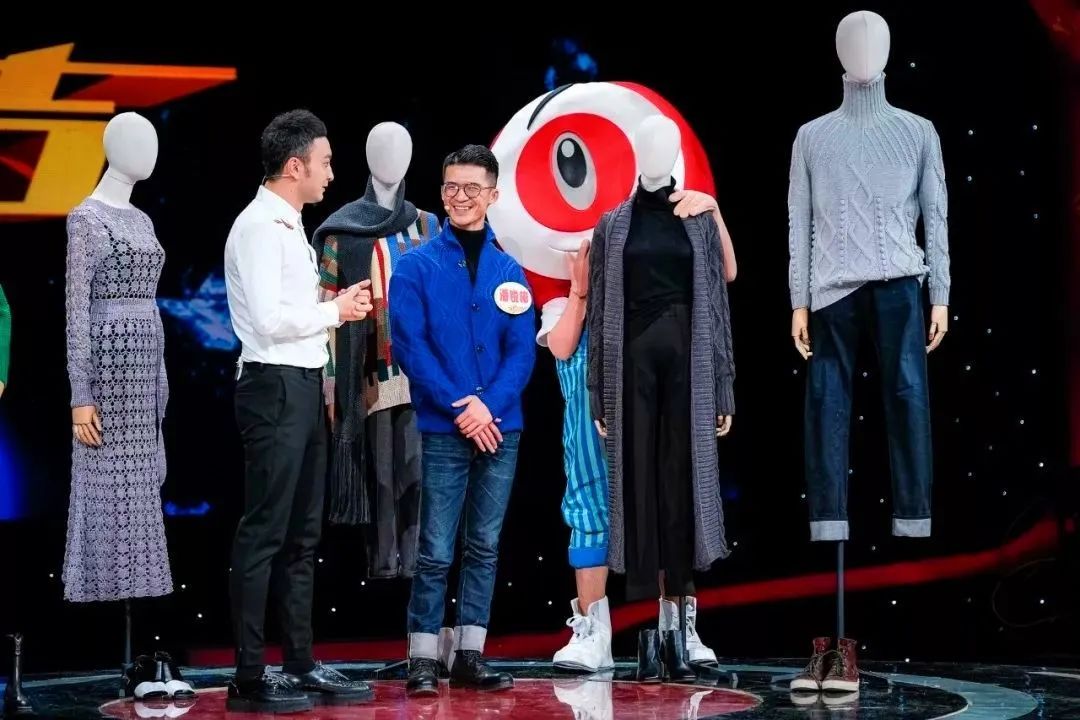 80后广东小伙回村织毛衣年入500万,有个小伙靠织毛衣赚钱是真的吗