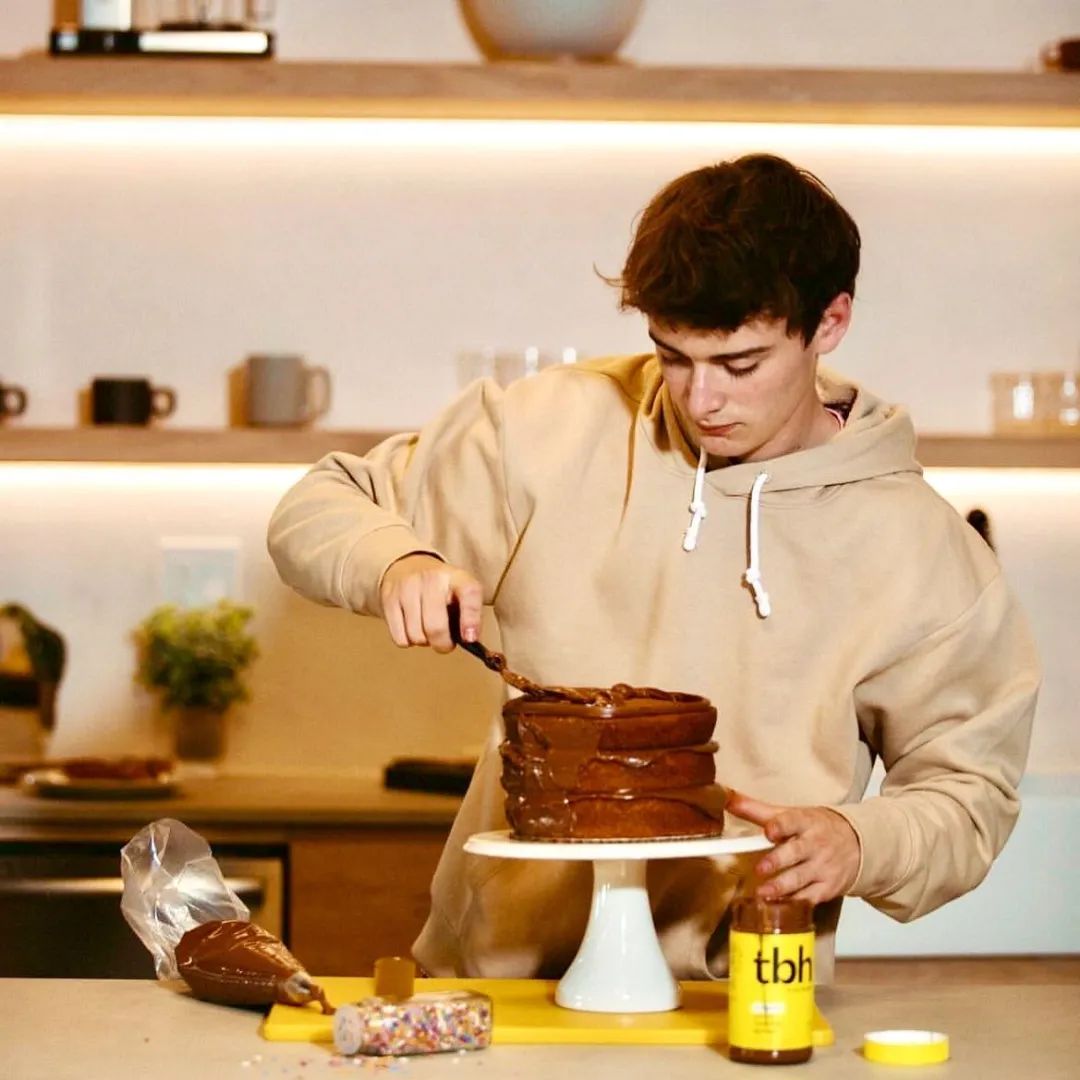 他27岁实现财富自由如今身价百亿,他才17岁却活了100年