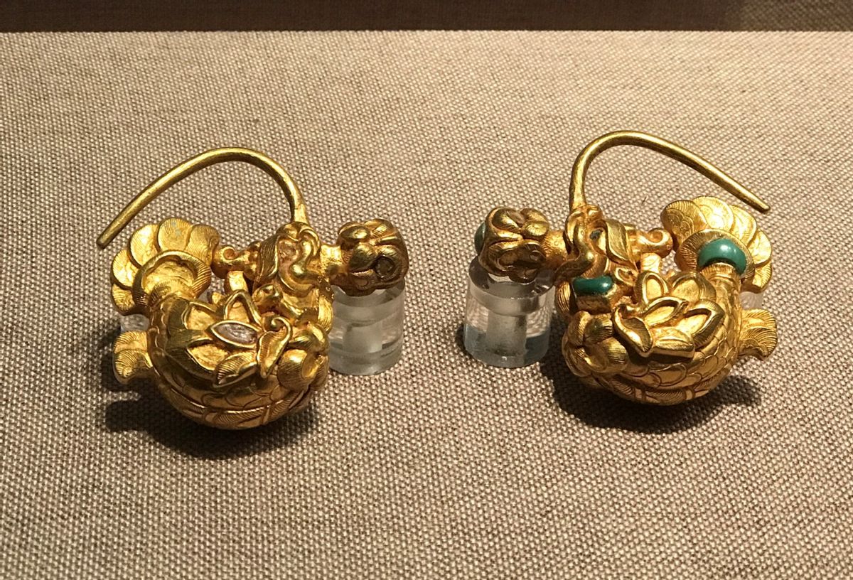 首博：流光溢彩的辽代金银器