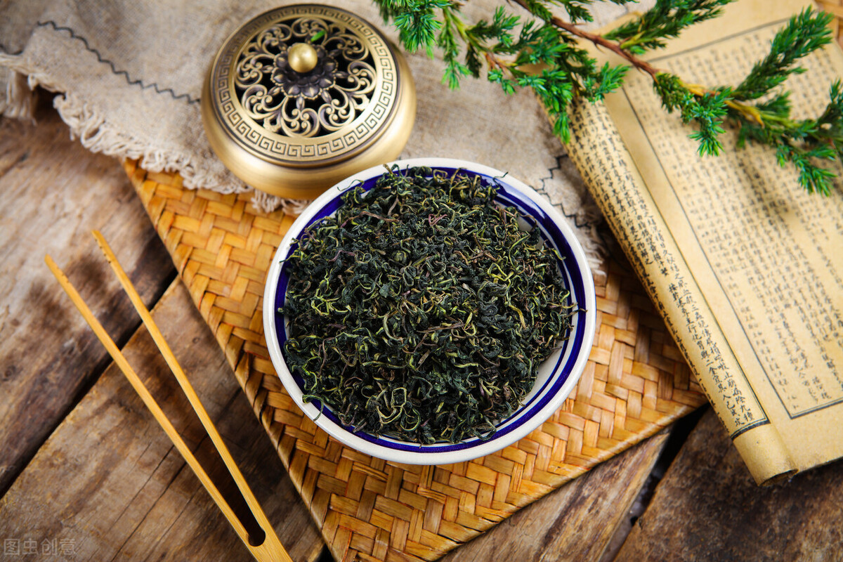 两种常见的清热解毒药，鱼腥草和蒲公英，谁的“消炎”功效更大？