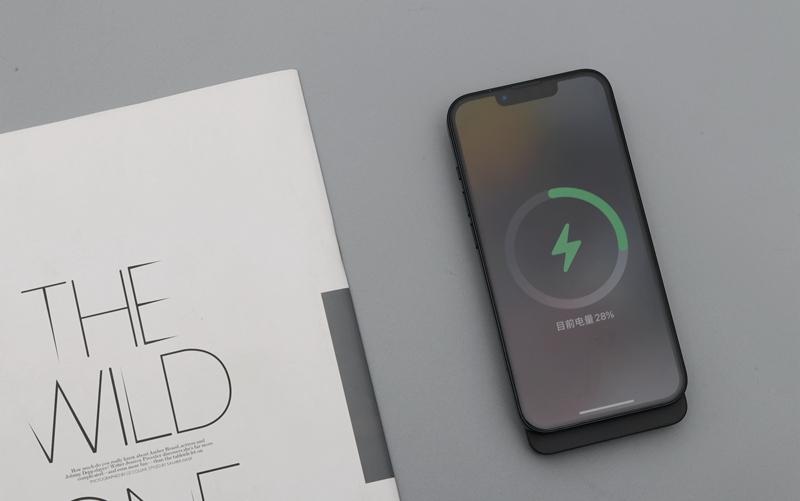 iphone13pro可以用magsafe充电吗,iphone13无线充电宝使用说明
