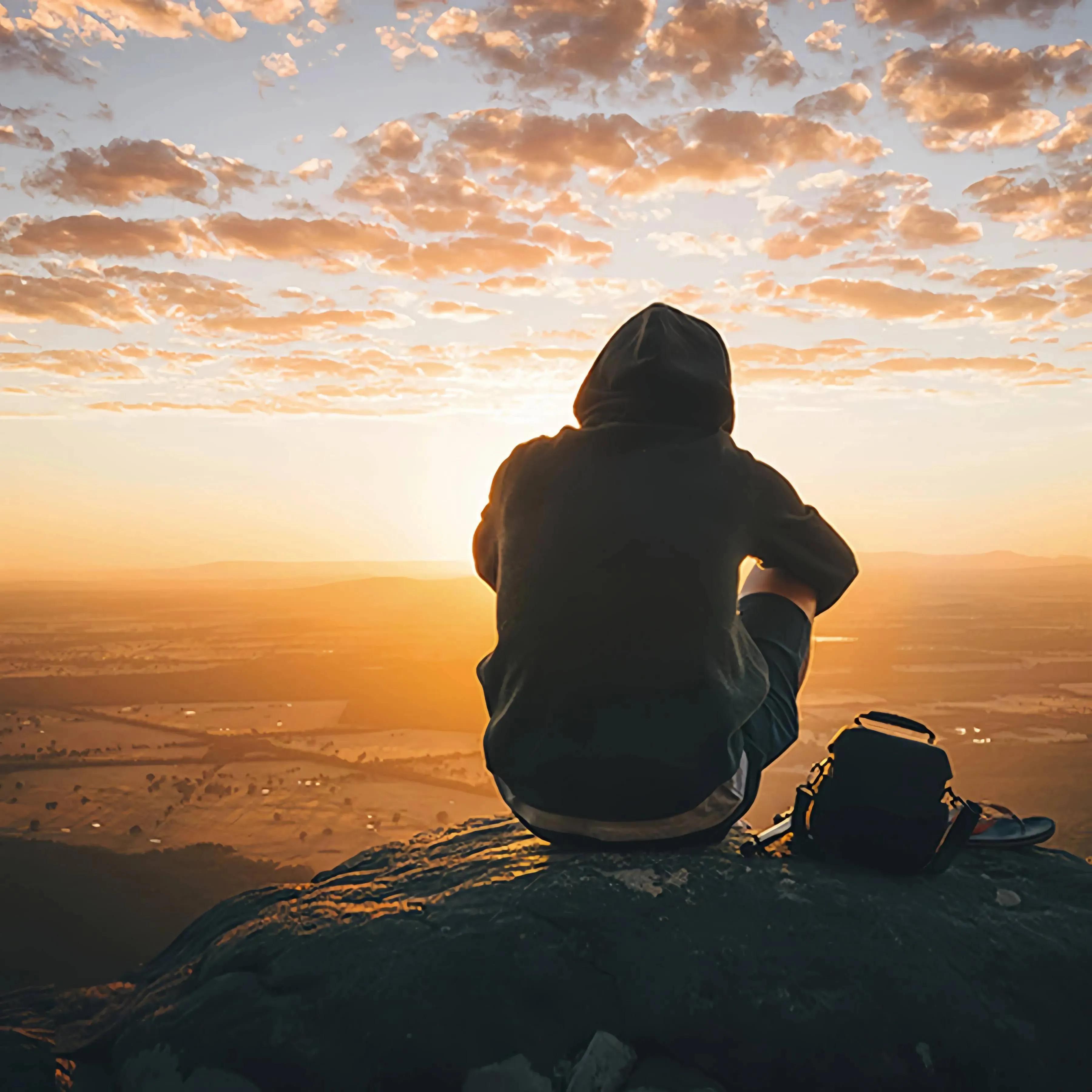 很久不换头像的男生,长期不换的微信头像男生