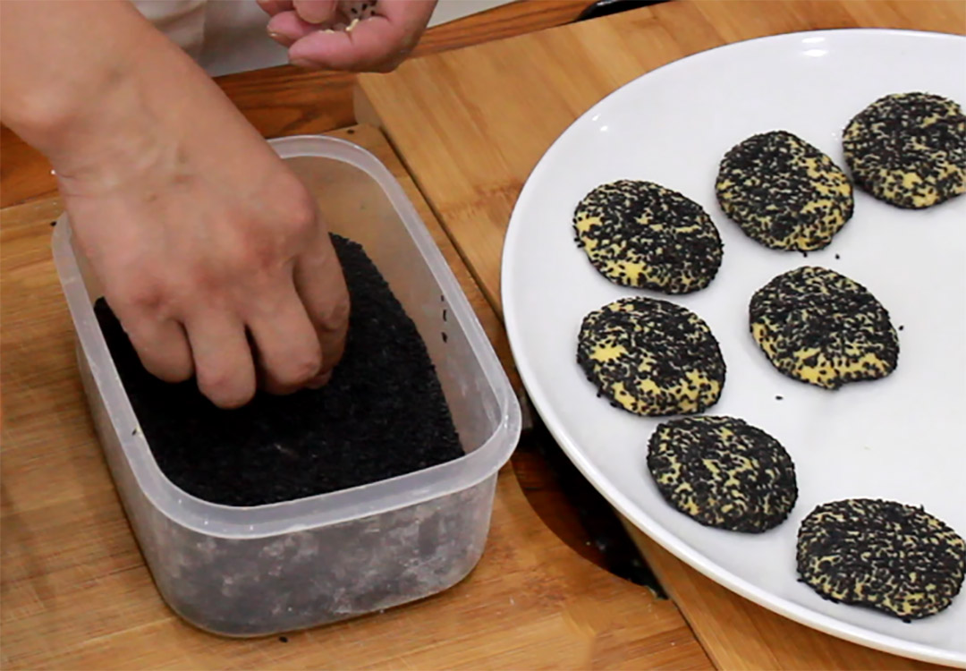 立秋秋补吃什么,立秋季节吃什么对身体有好处