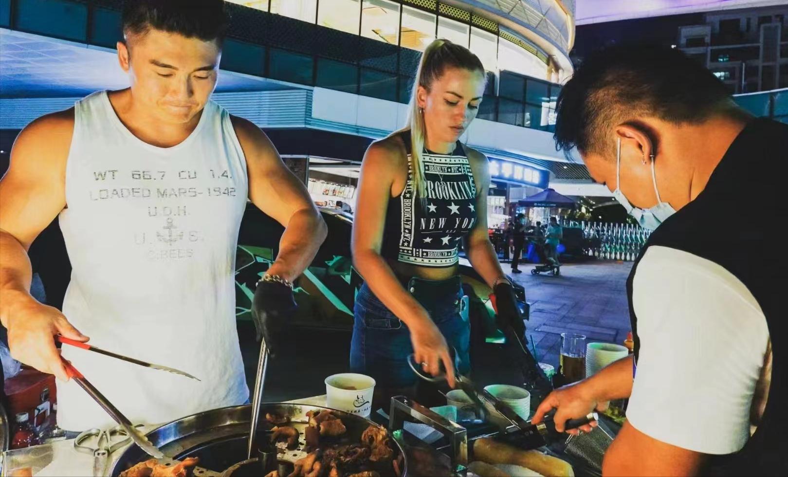 25年前河南小伙娶乌克兰美女,中国小伙娶19岁乌克兰妻子现状