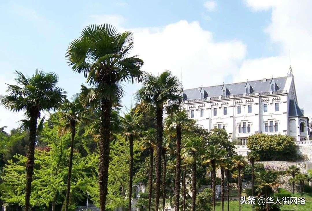 盘点法国最美的十个大学校区！在宫殿里上课是什么体验？