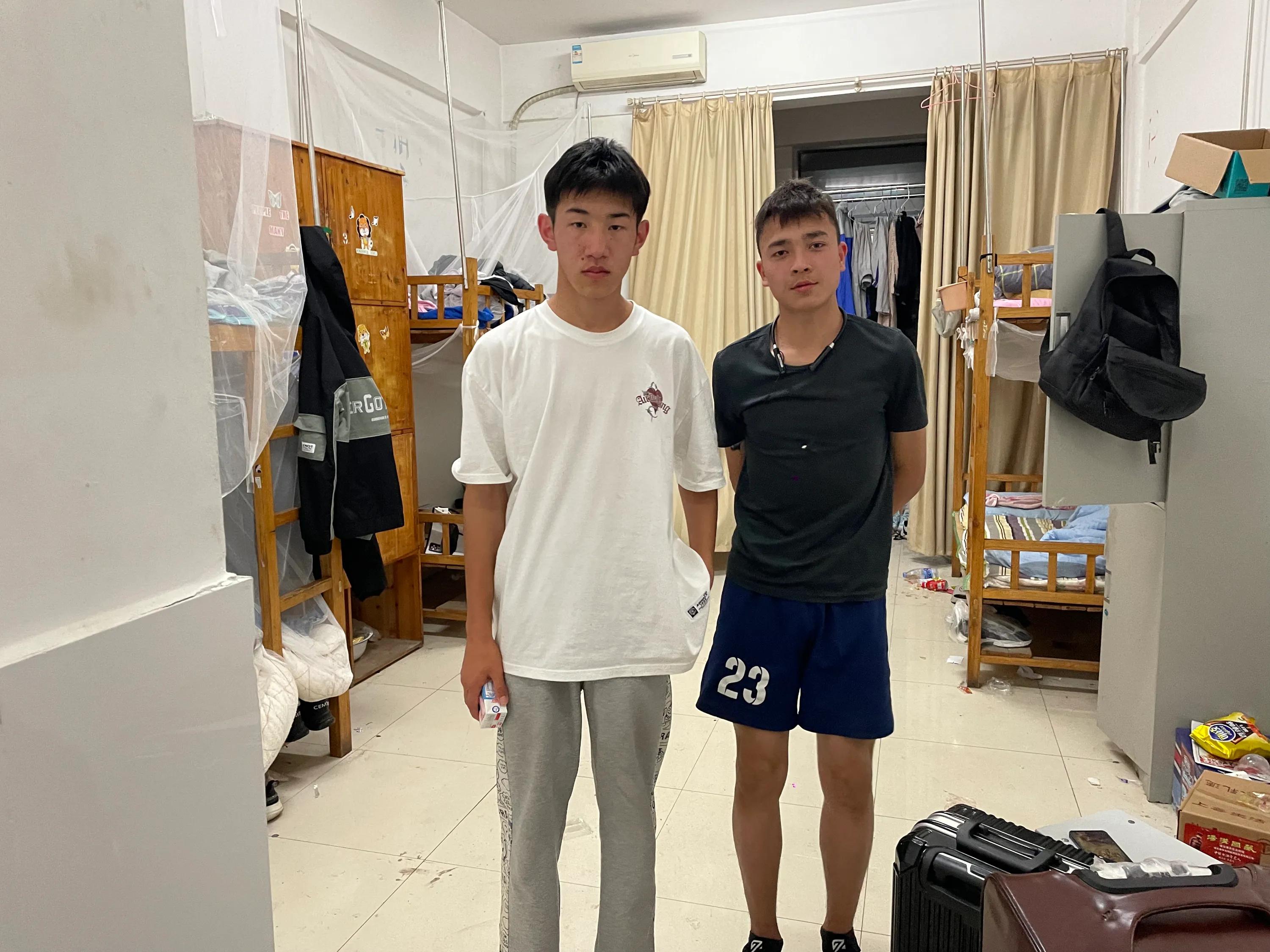 新学年第二学期No.243高三学生入校园心得体会布置完