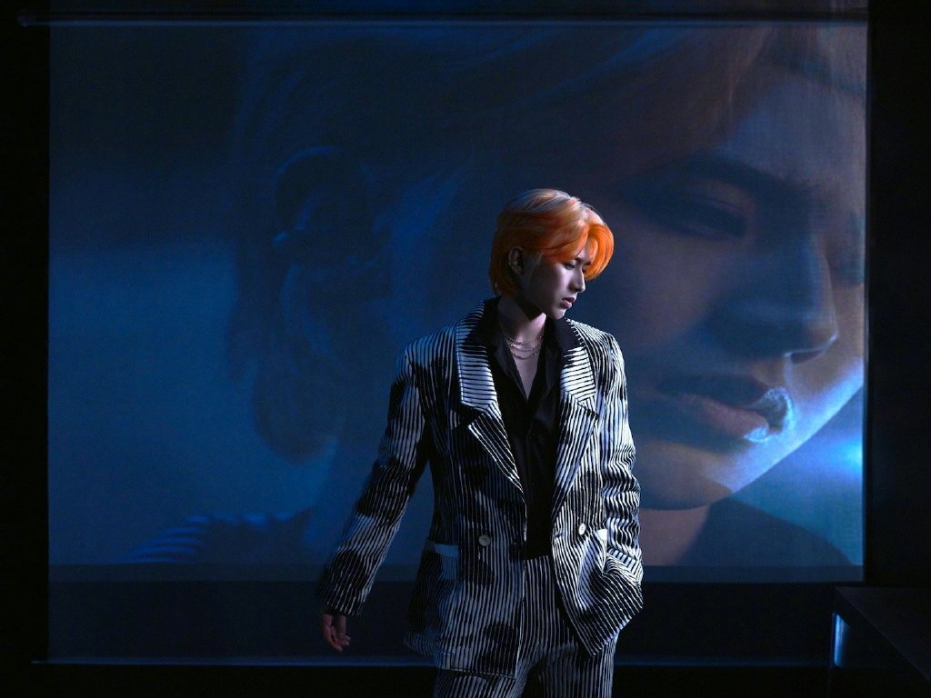 男明星宫廷风男西装搭配,最新男明星穿搭