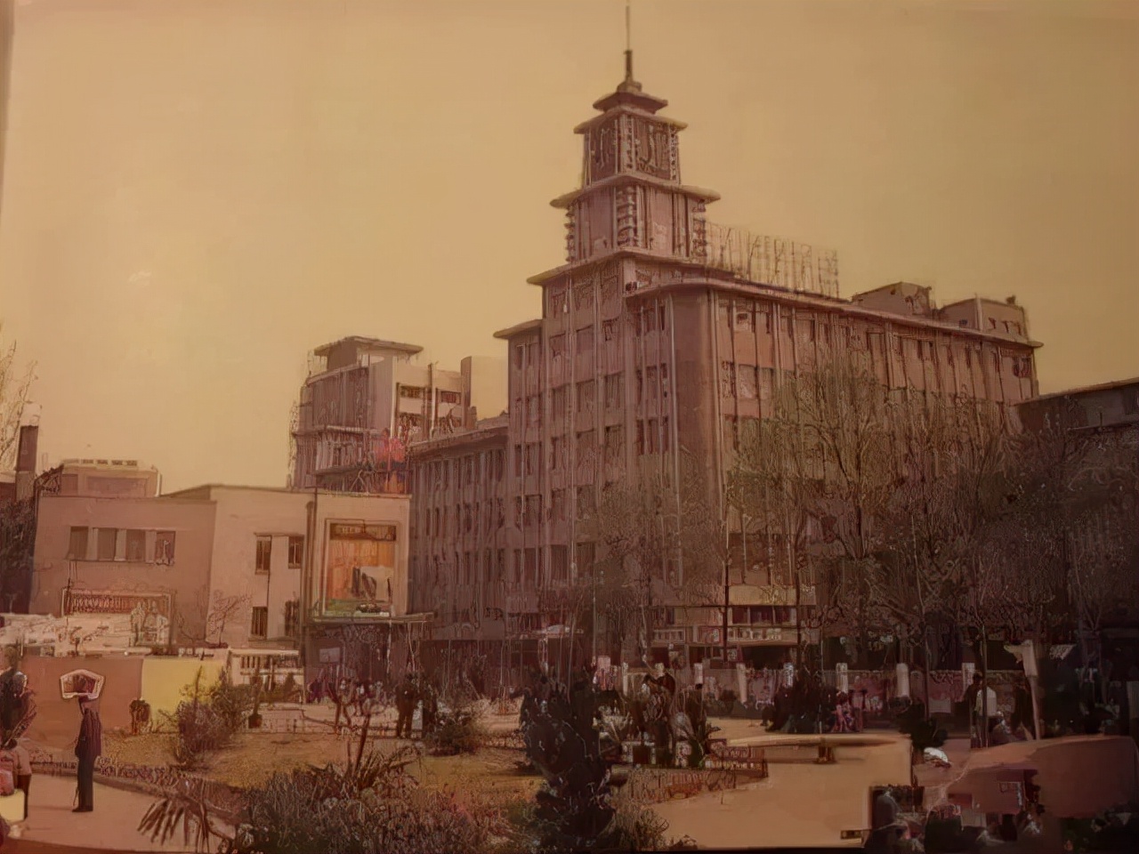 商业百货大楼80年代,天津百货大楼如今现状