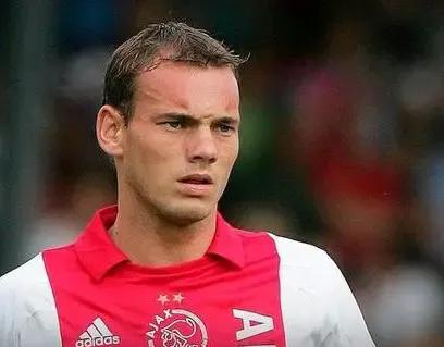 荷甲冠军阿贾克斯欧冠赛场,阿贾克斯获得荷甲冠军