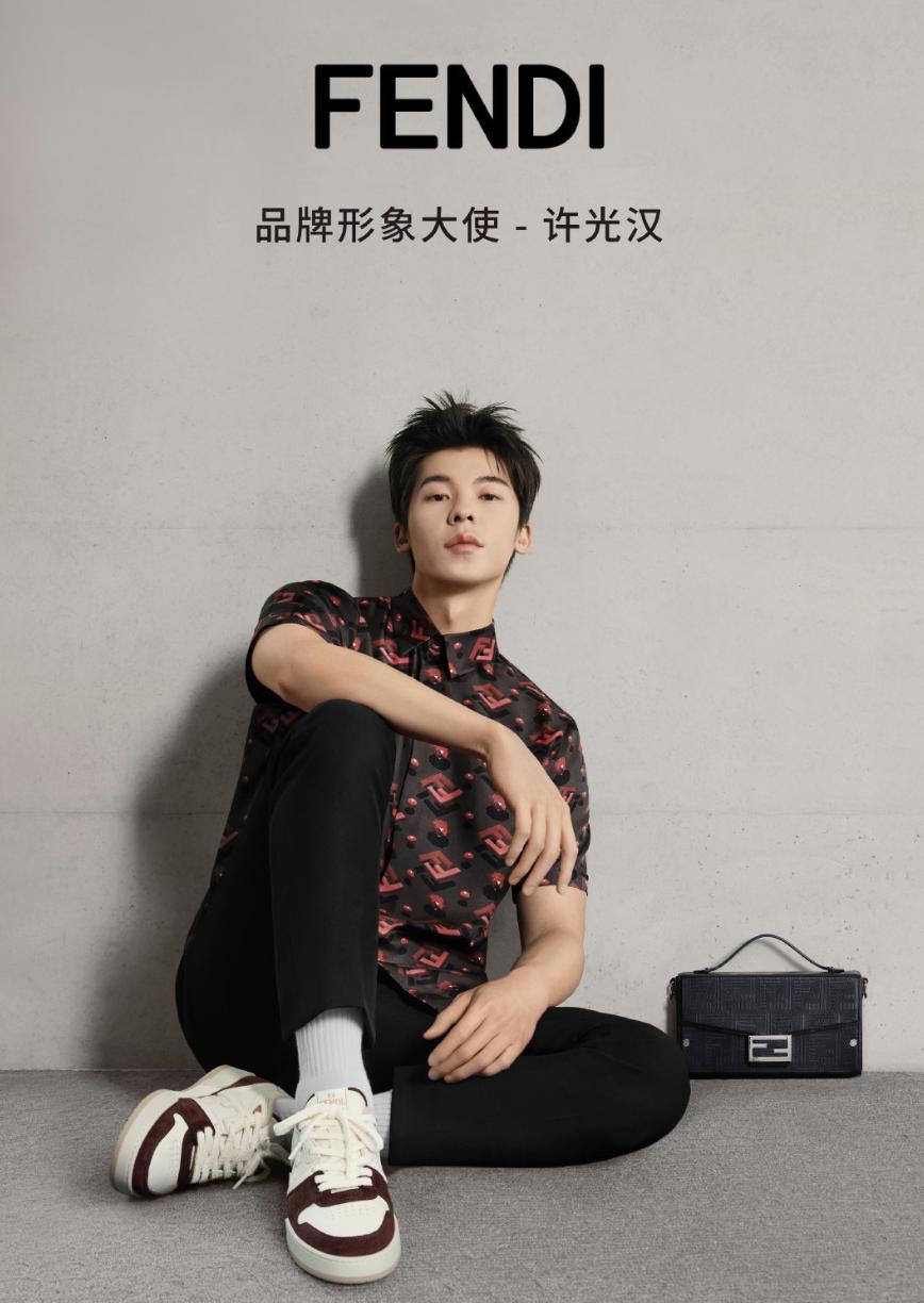 娉㈠徃鐧诲拰nike瀵规瘮,娉㈠徃鐧籲ike