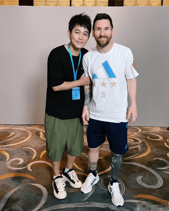 苏醒回应梅西身高,苏醒为什么可以和梅西合影