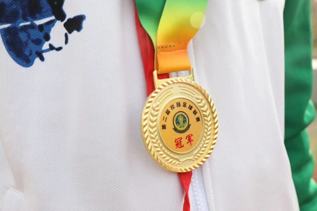 小小足球大小梦想,小学足球联赛拉开帷幕