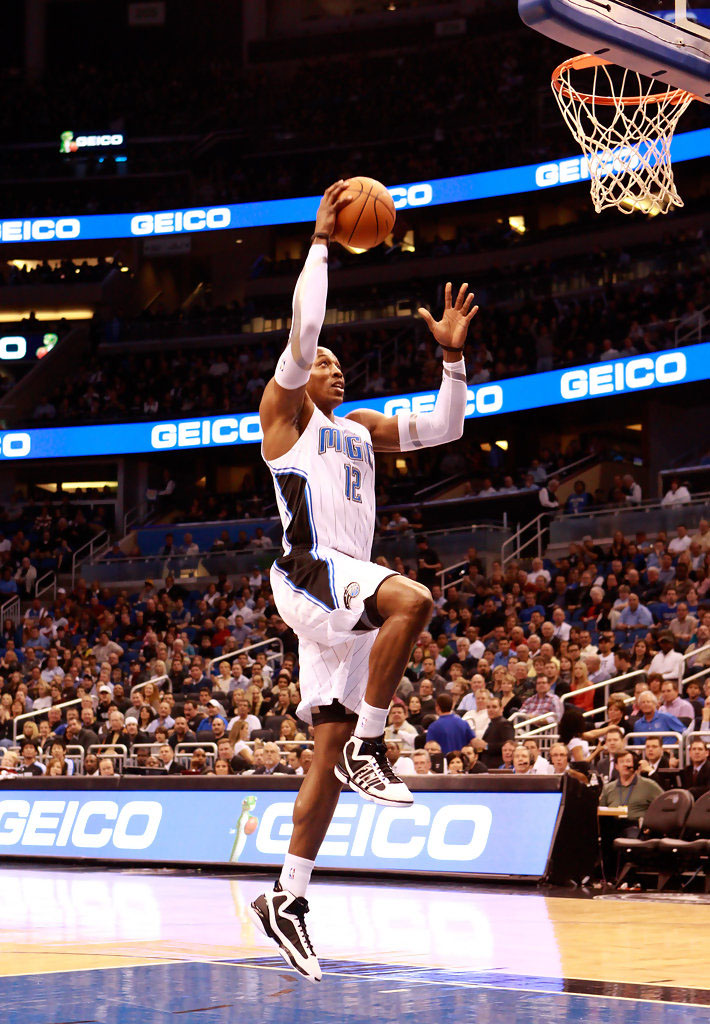 德怀特霍华德奥兰多,阿迪达斯霍华德历代篮球鞋图片