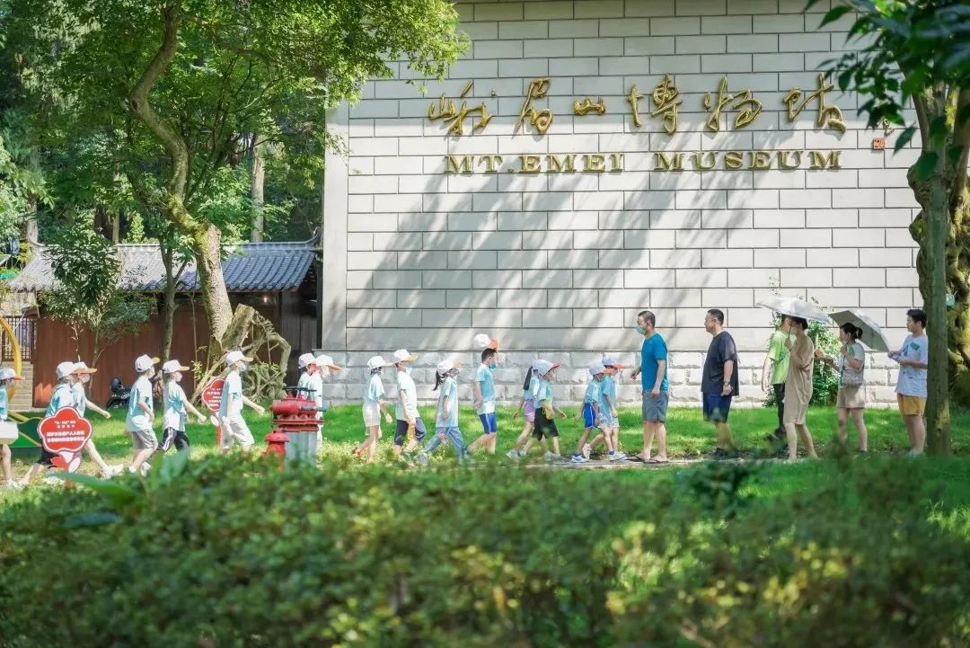 到峨眉玩的攻略,峨眉全攻略