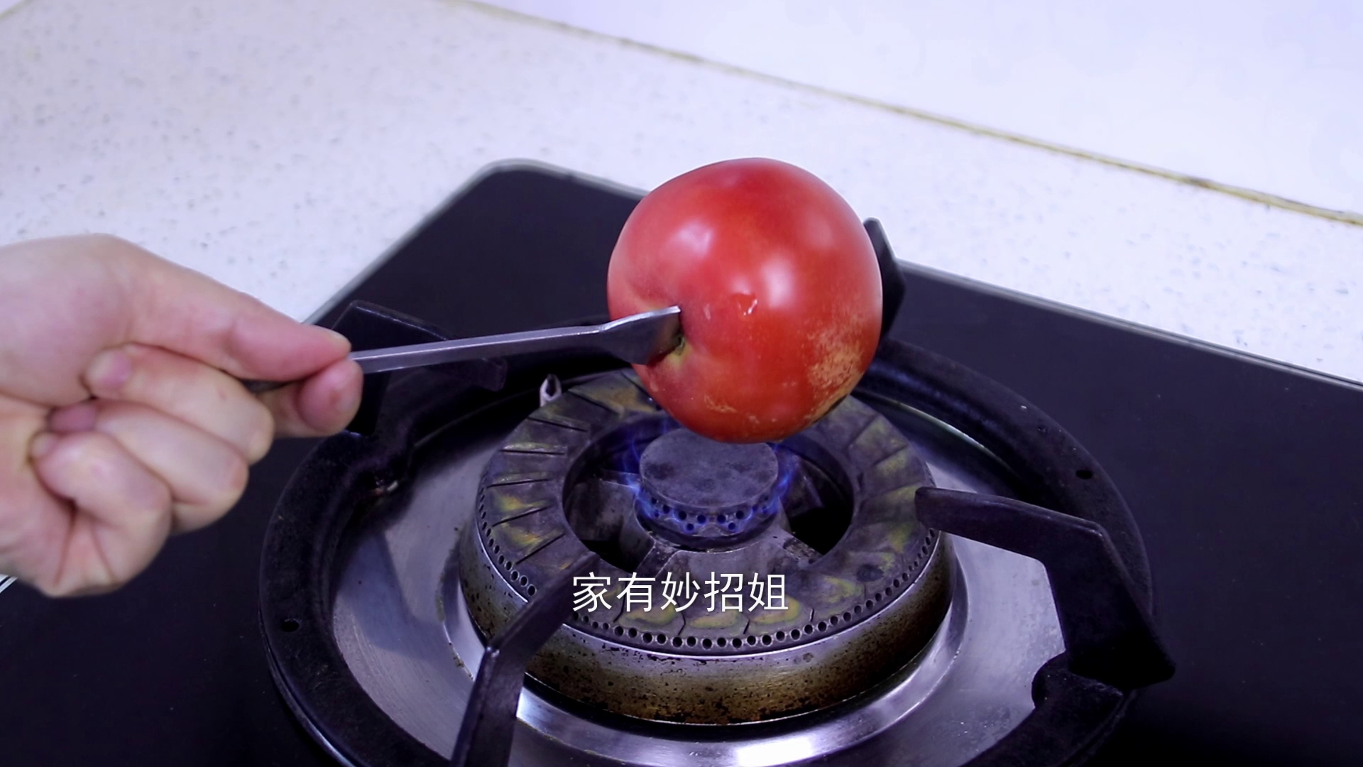 西红柿怎么去皮最好的方法,西红柿怎么去皮最简单方法