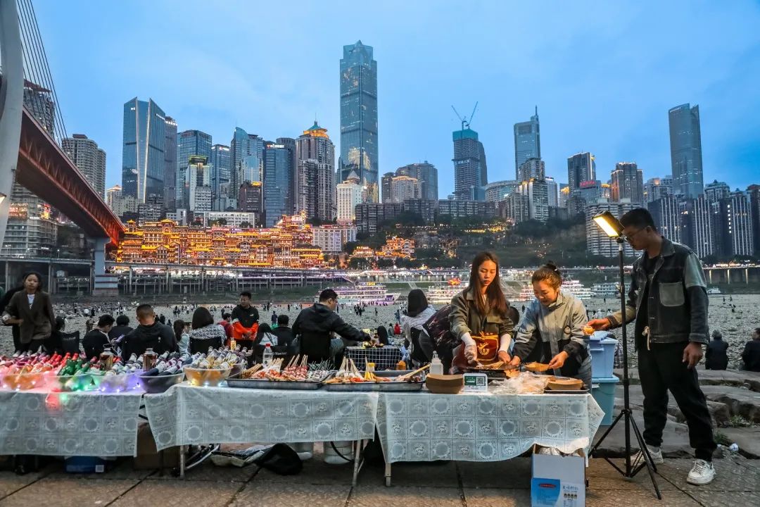 这种精彩来夜色江北体验吧