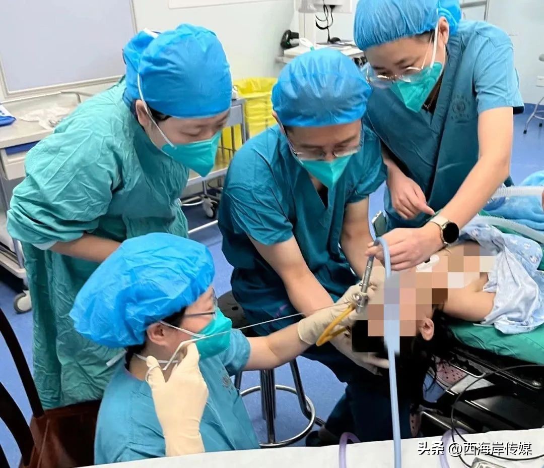 开心果卡进孩子肺里后续,小孩子吃开心果呛到气管视频