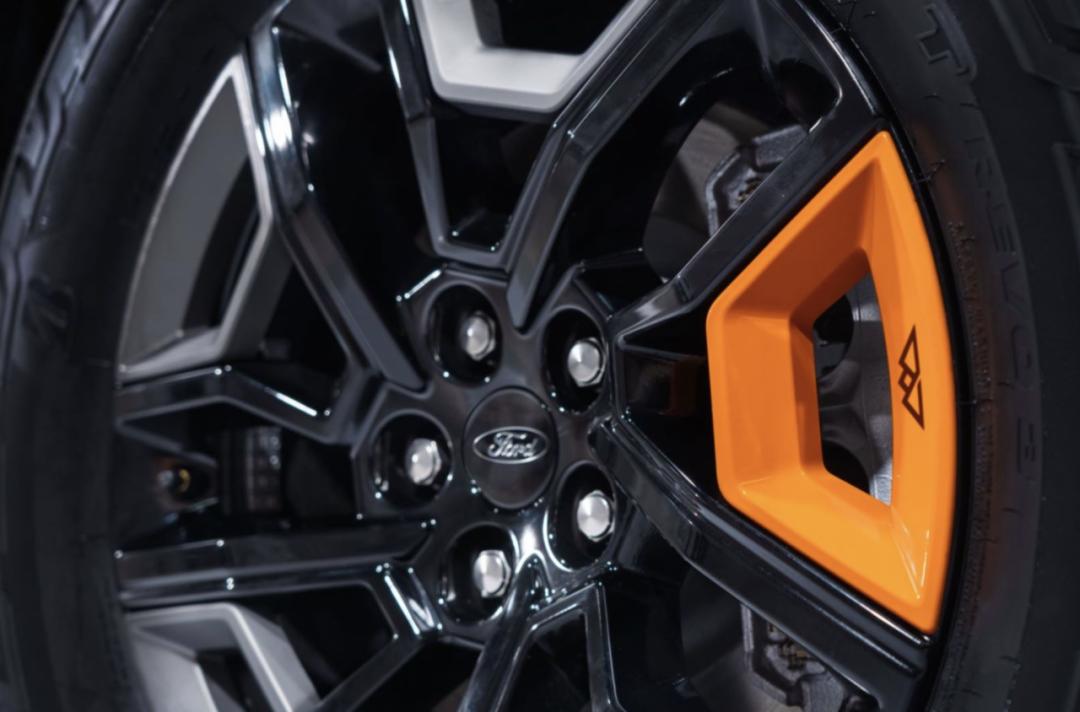 可上昆仑啥意思,福特探险者昆仑巅峰版值得入手吗