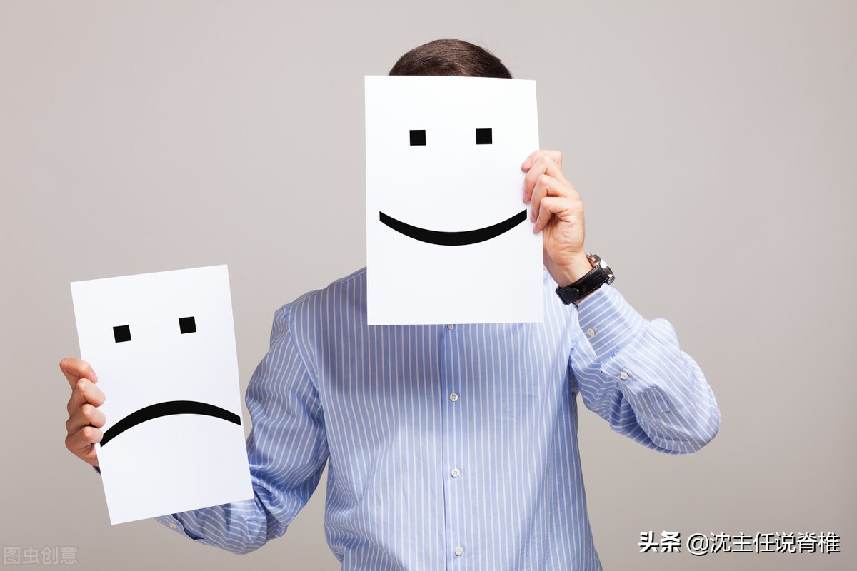 颈肩骨头错位是什么感觉,腰脊椎错位怎么引起