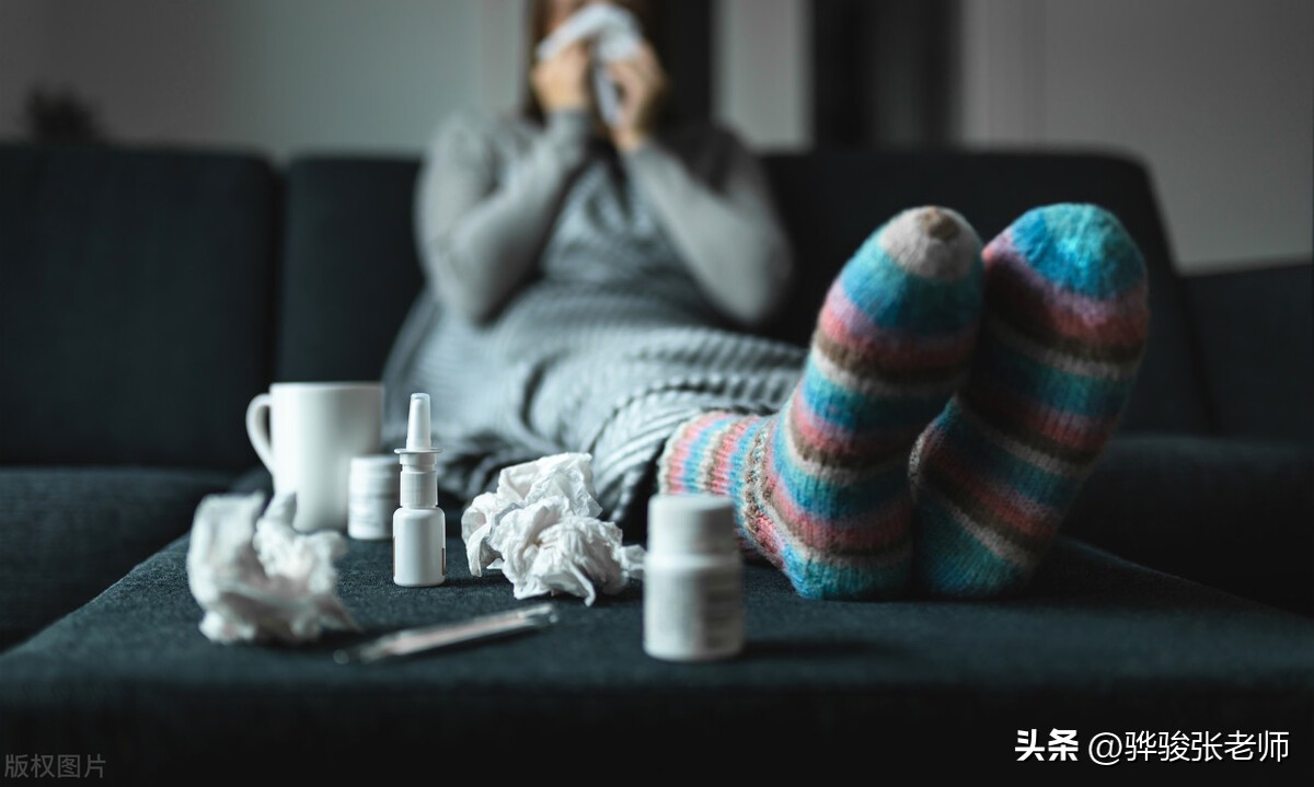 两个女儿一个妈晒38.6度，刀片嗓子水泥封鼻，谁说是感冒跟谁急！