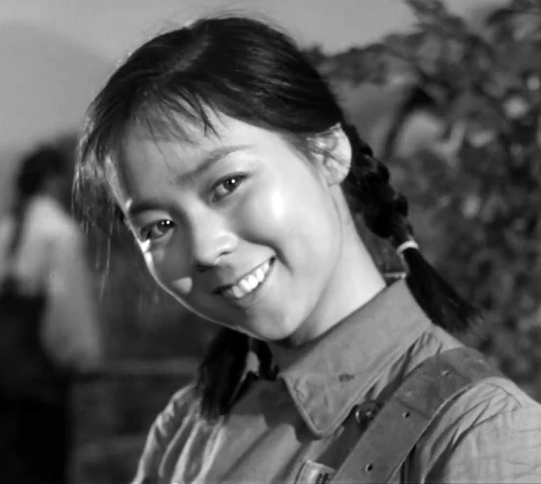 刚打完玻尿酸就别来尬演女兵了这5位女星演女兵让人看着真难受