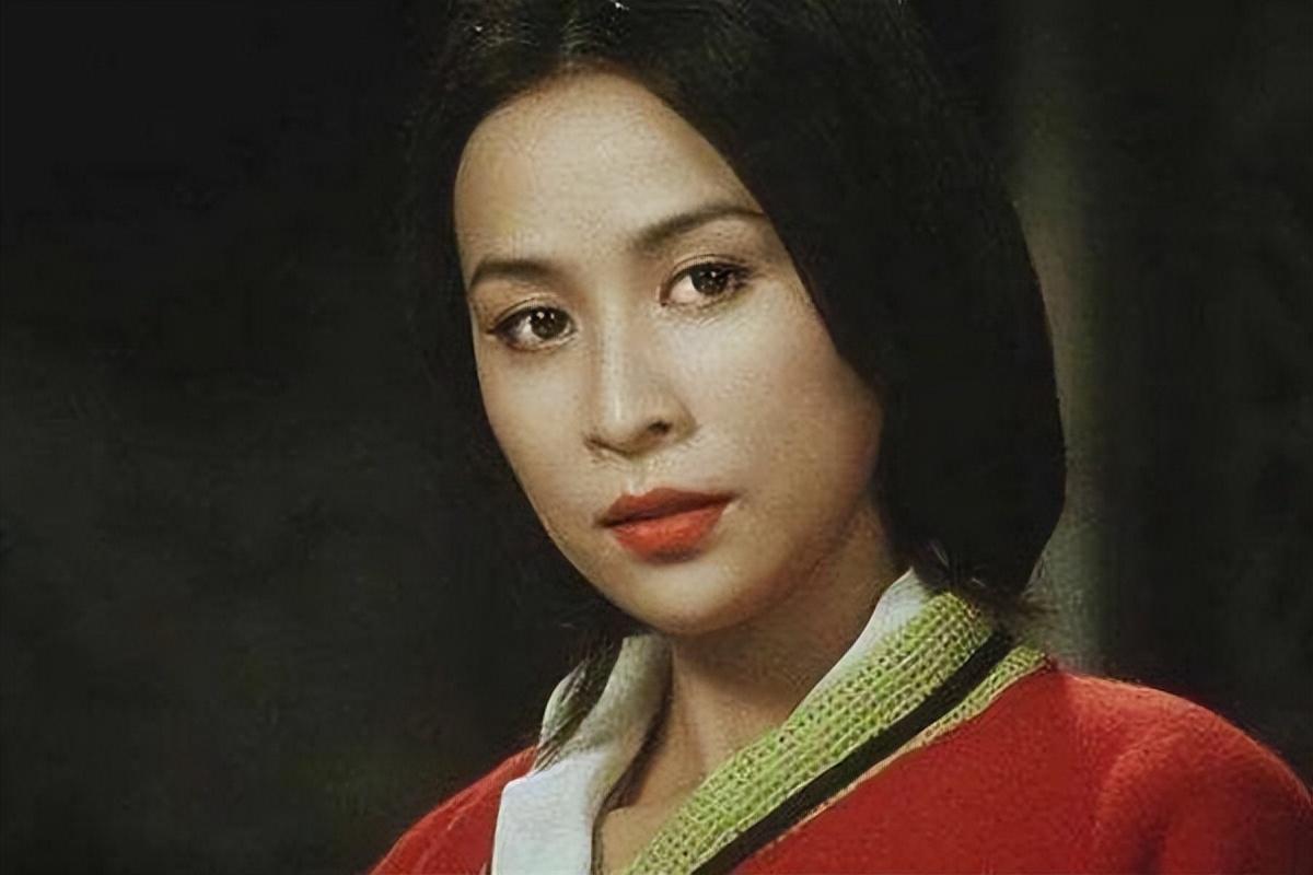 昭和女神谁被送给麦克阿瑟,日本送给麦克阿瑟的女人