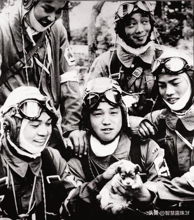 日军侵华兽行,日军当着国军的面杀俘虏