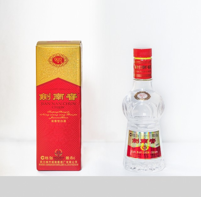 高端酱香型白酒十大排名,东北白酒十大名牌排名