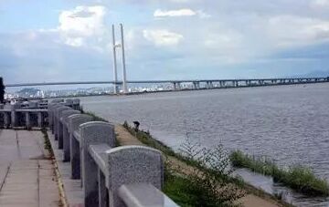 虎山长城和八达岭哪个陡峭,八达岭长城山海关长城