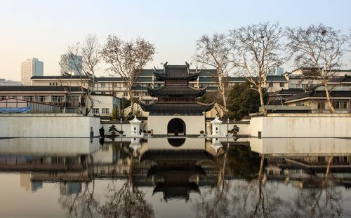 无锡经济为什么超过南京,无锡和南京的经济对比